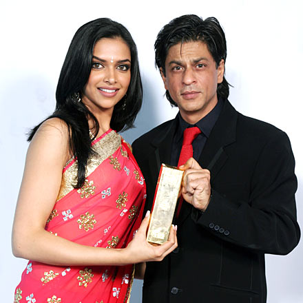 Deepika Padukone clears the air about SRK